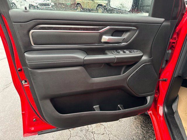 Used 2024 RAM 1500 Big Horn AWD/4WD image 8