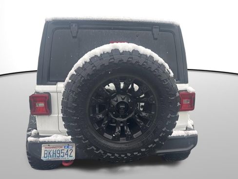 Used 2018 Jeep Wrangler Unlimited Rubicon image 11