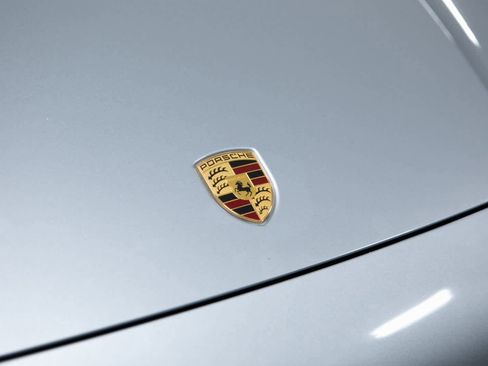 Certified 2022 Porsche Cayenne S image 33