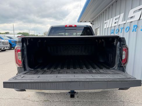 Used 2018 GMC Sierra 1500 SLT AWD/4WD image 8
