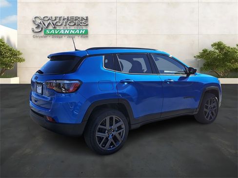 New 2026 Jeep Compass Latitude image 5
