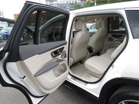 Certified 2023 Mercedes-Benz EQS 580 4MATIC SUV image 22