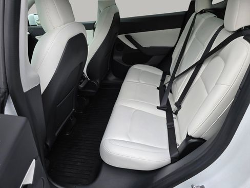 Used 2020 Tesla Model Y Long Range AWD/4WD image 28