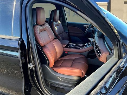 New 2026 Lincoln Aviator Reserve image 11