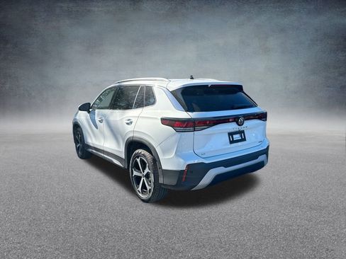 New 2025 Volkswagen Tiguan SE image 35