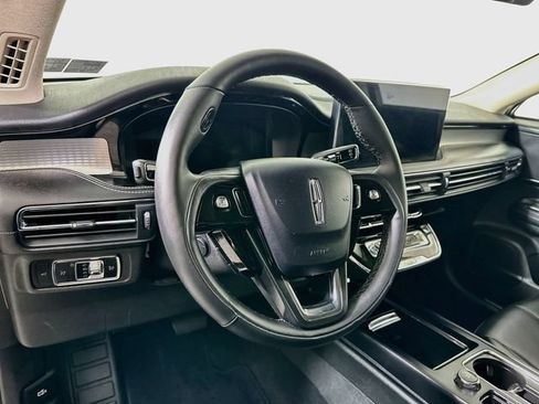 Certified 2023 Lincoln Corsair AWD w/ Equipment Group 101A image 9