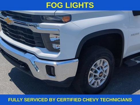 Used 2025 Chevrolet Silverado 2500 LT w/ Convenience Package AWD/4WD image 15
