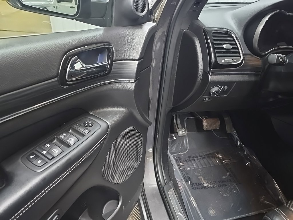 Used 2021 Jeep Grand Cherokee Limited w/ Quick Order Package 28K 80th AWD/4WD image 28