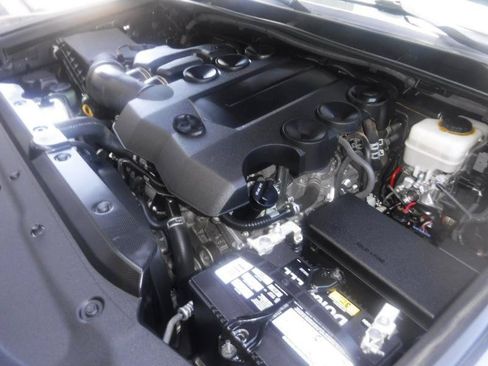 Used 2014 Toyota 4Runner Limited AWD/4WD image 23