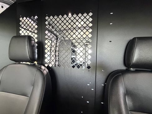 Used 2022 Ford Transit 250 Medium Roof AWD image 20