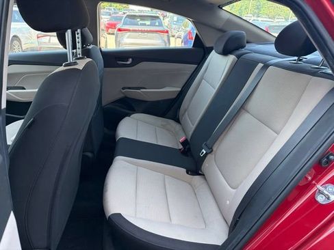 Used 2022 Hyundai Accent SEL FWD image 14