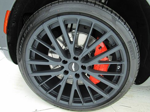 Used 2023 Aston Martin DBX AWD/4WD image 46