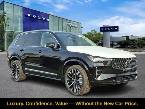 Used 2026 Volvo XC90 B6 Plus w/ Protection Package Premier AWD/4WD image 1