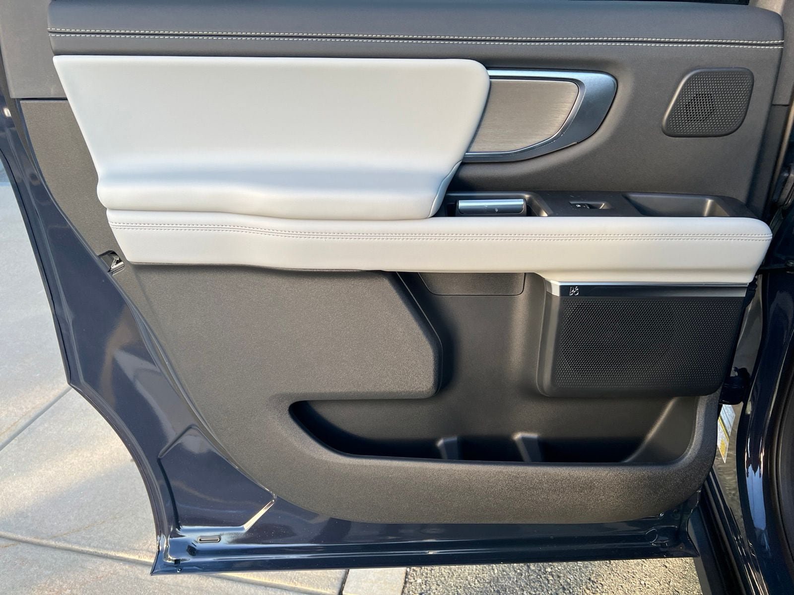 New 2027 Ford Expedition Max Platinum AWD/4WD image 14