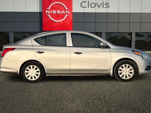 Used 2017 Nissan Versa S image 9