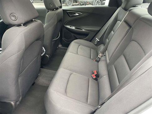 Used 2024 Chevrolet Malibu LT image 13
