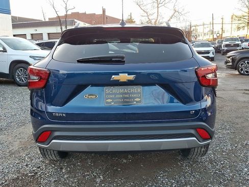 Used 2024 Chevrolet Trax LT image 6