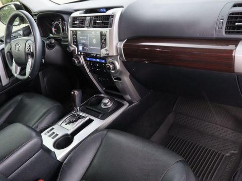 Used 2021 Toyota 4Runner Limited AWD/4WD image 31