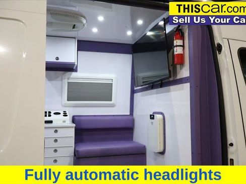 Used 2020 Mercedes-Benz Sprinter 2500 image 19