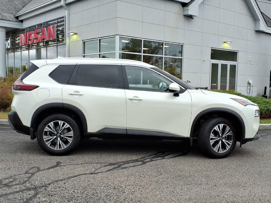 Certified 2023 Nissan Rogue SV w/ SV Premium B Package AWD/4WD image 2