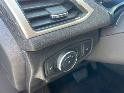 Used 2013 Lincoln MKZ FWD image 15