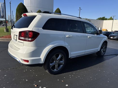 Used 2016 Dodge Journey Crossroad FWD image 4