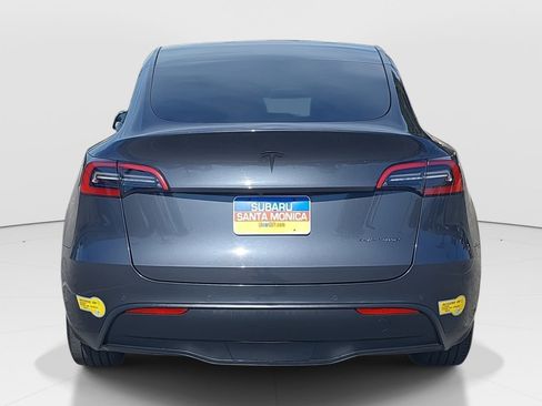 Used 2021 Tesla Model Y Long Range image 6