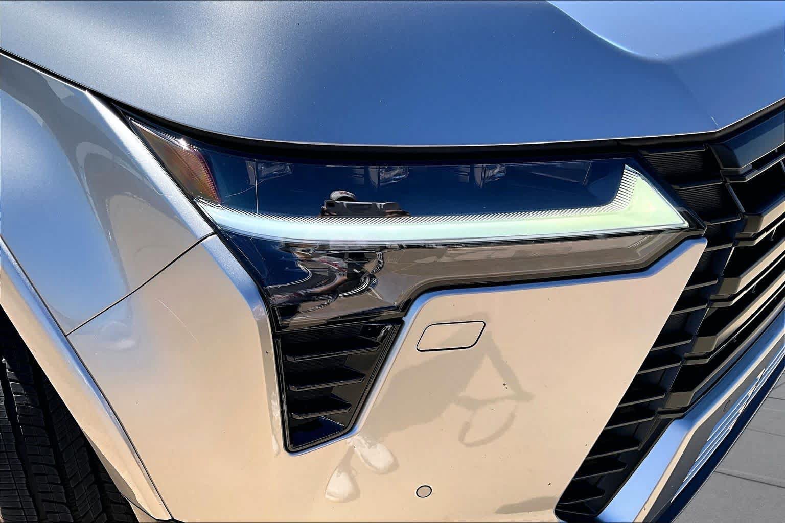 Used 2025 Lexus GX 550 w/ Accessory Package (2T) AWD/4WD image 55