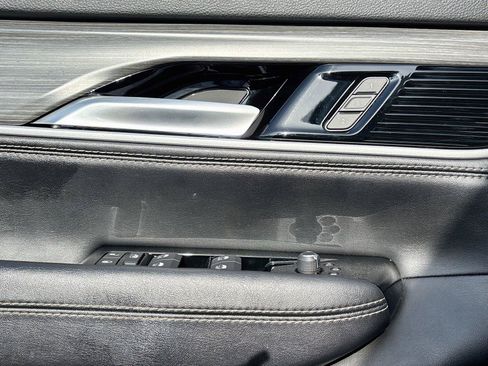Used 2024 Jeep Wagoneer Series II w/ Flexible Seating Group RWD image 18