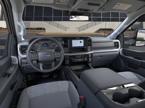 New 2025 Ford F350 XLT w/ FX4 Off-Road Package AWD/4WD image 9