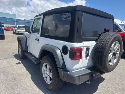 Used 2021 Jeep Wrangler Sport AWD/4WD image 7