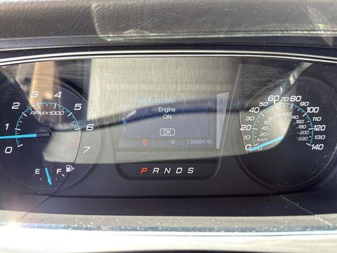 Used 2014 Ford Taurus SEL image 11