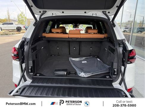 New 2026 BMW X5 xDrive50e w/ Premium Package AWD/4WD image 10
