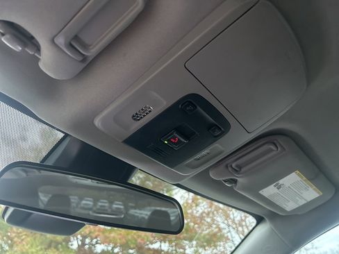 Used 2024 Toyota Camry SE image 19