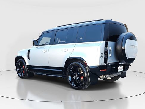 Used 2024 Land Rover Defender 110 X image 7