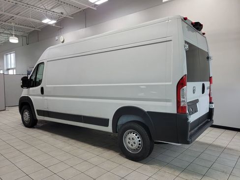 Used 2024 RAM ProMaster 2500 image 25