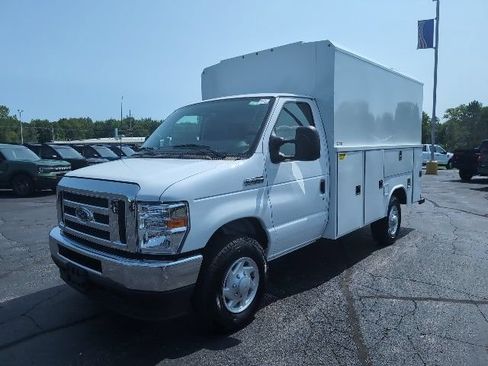 New 2025 Ford E-350 and Econoline 350 Super Duty w/ Power Equipment Group RWD image 1