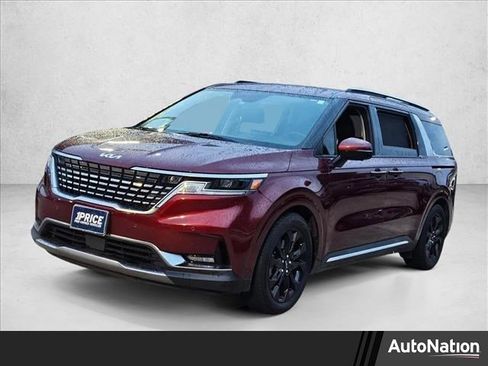 Used 2024 Kia Carnival SX image 1