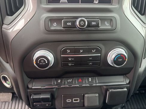 Used 2024 GMC Sierra 2500 Pro w/ Convenience Package image 38