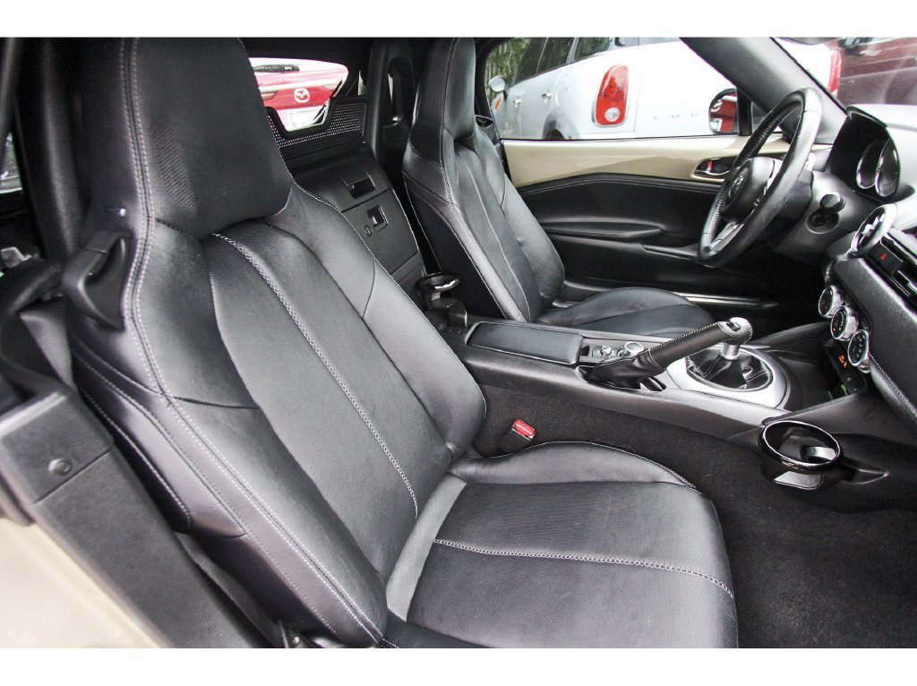 Used 2023 MAZDA MX-5 Miata Grand Touring RWD image 10