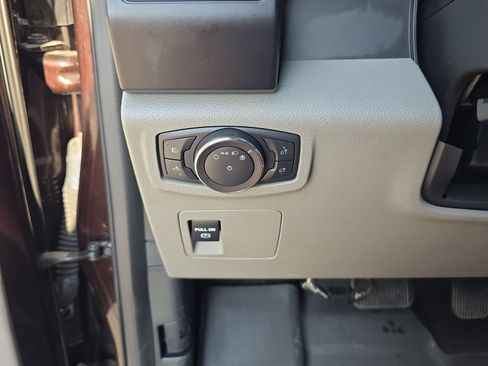 Used 2019 Ford F150 4x4 SuperCrew image 22