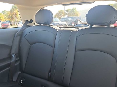 Used 2019 MINI Cooper 2-Door Hardtop image 25