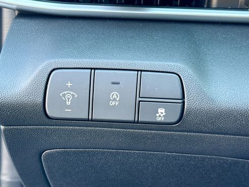 New 2026 Hyundai Elantra SE image 29