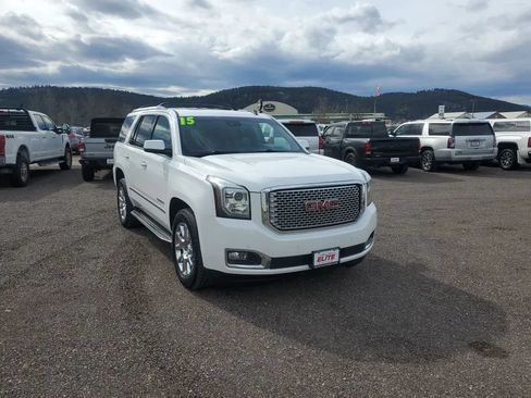Used 2015 GMC Yukon Denali w/ Touring Package AWD/4WD image 4