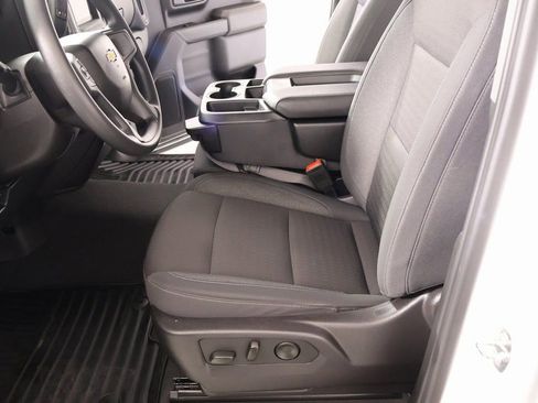 Used 2024 Chevrolet Silverado 1500 Custom image 10