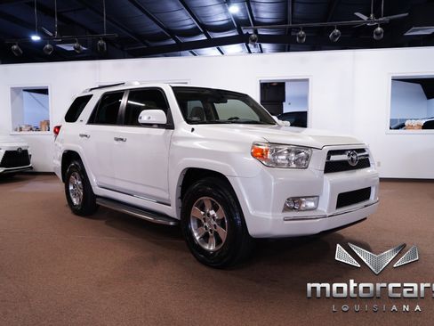 Used 2012 Toyota 4Runner SR5 image 9