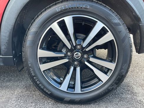 Used 2019 Nissan Kicks SV image 25