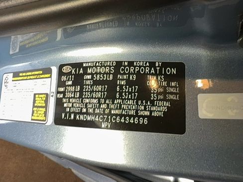 Used 2012 Kia Sedona EX FWD image 59