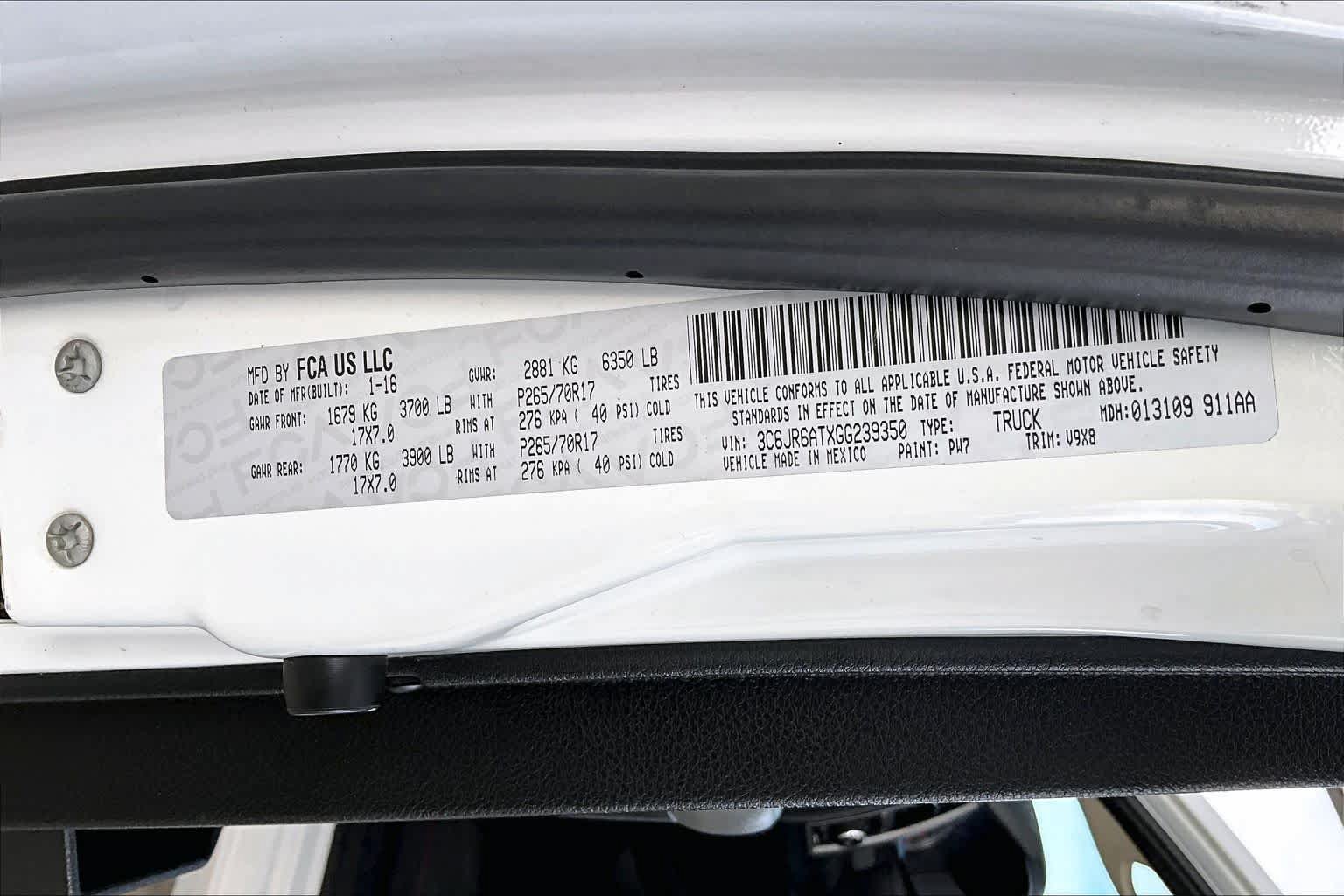 Used 2016 RAM 1500 Express RWD image 32