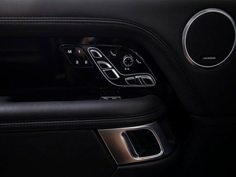 Used 2020 Land Rover Range Rover SV Autobiography Dynamic image 52